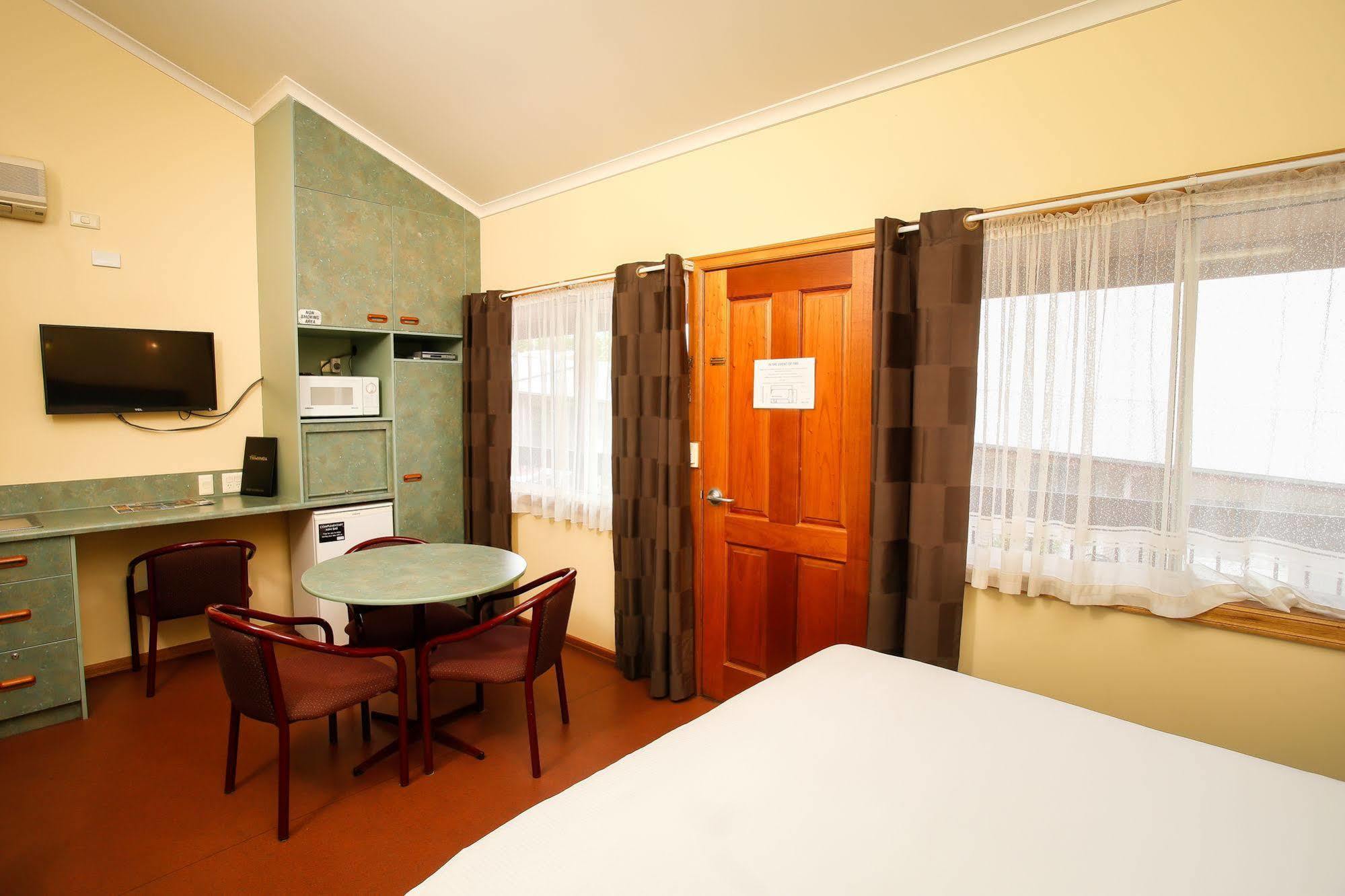 Downs Motel Toowoomba Zewnętrze zdjęcie
