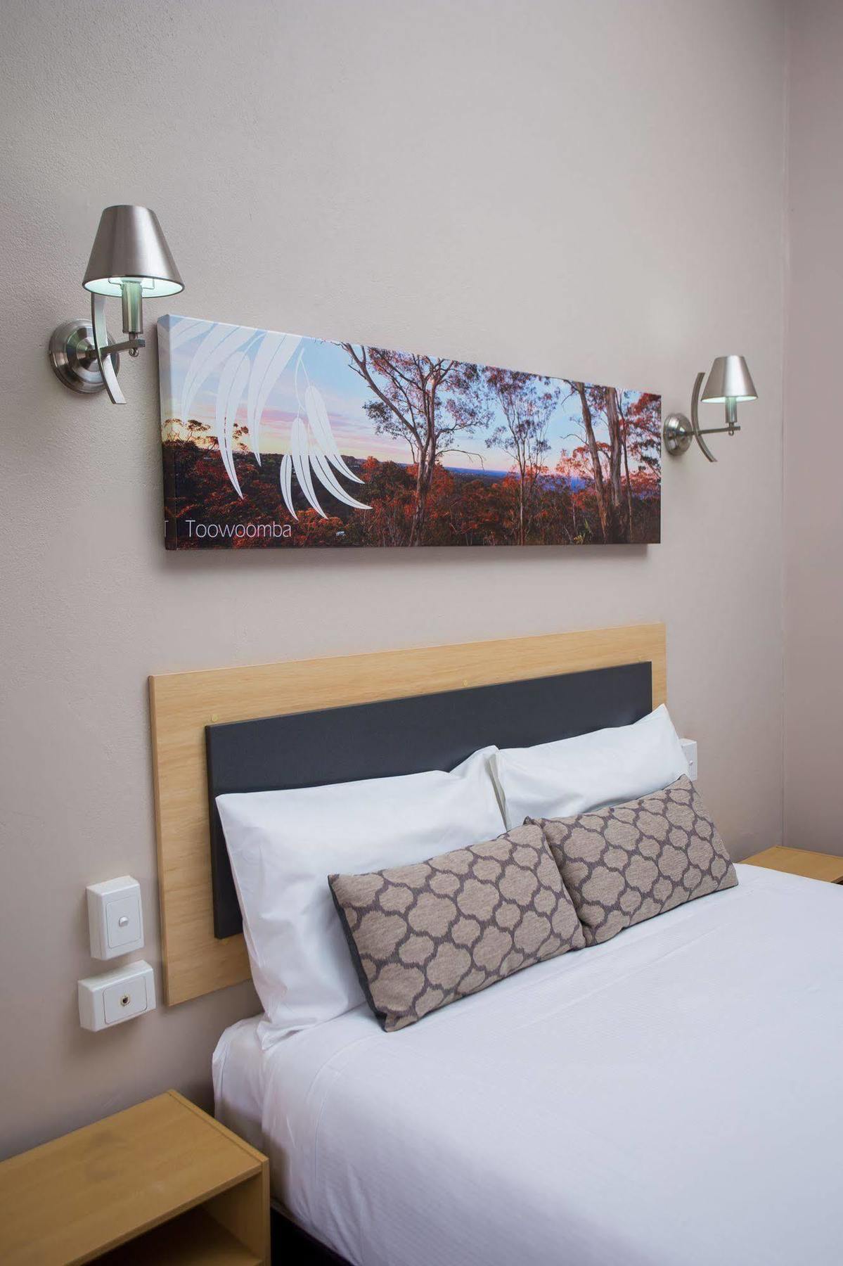 Downs Motel Toowoomba Zewnętrze zdjęcie